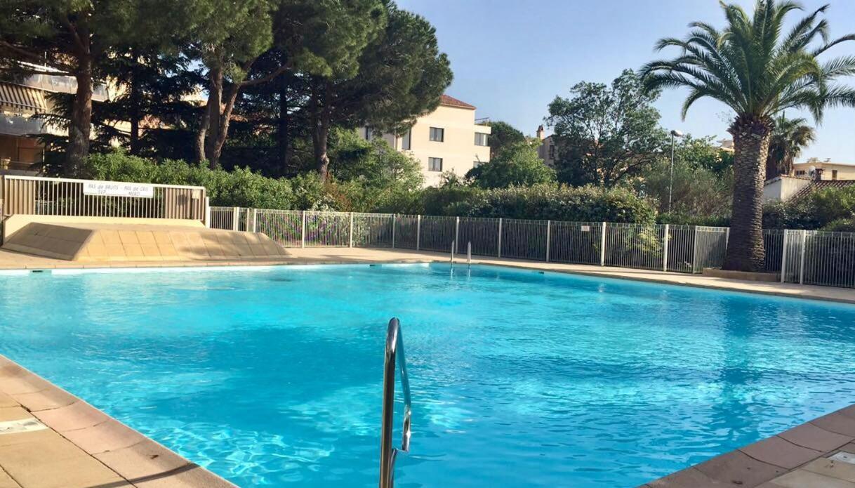 Merazur Fréjus Εξωτερικό φωτογραφία